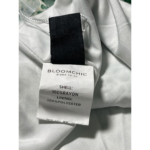 BloomChic Womens Size 18/20 Floral Print Skirt Side Slit Button Detail Lined - Picture 6 of 11